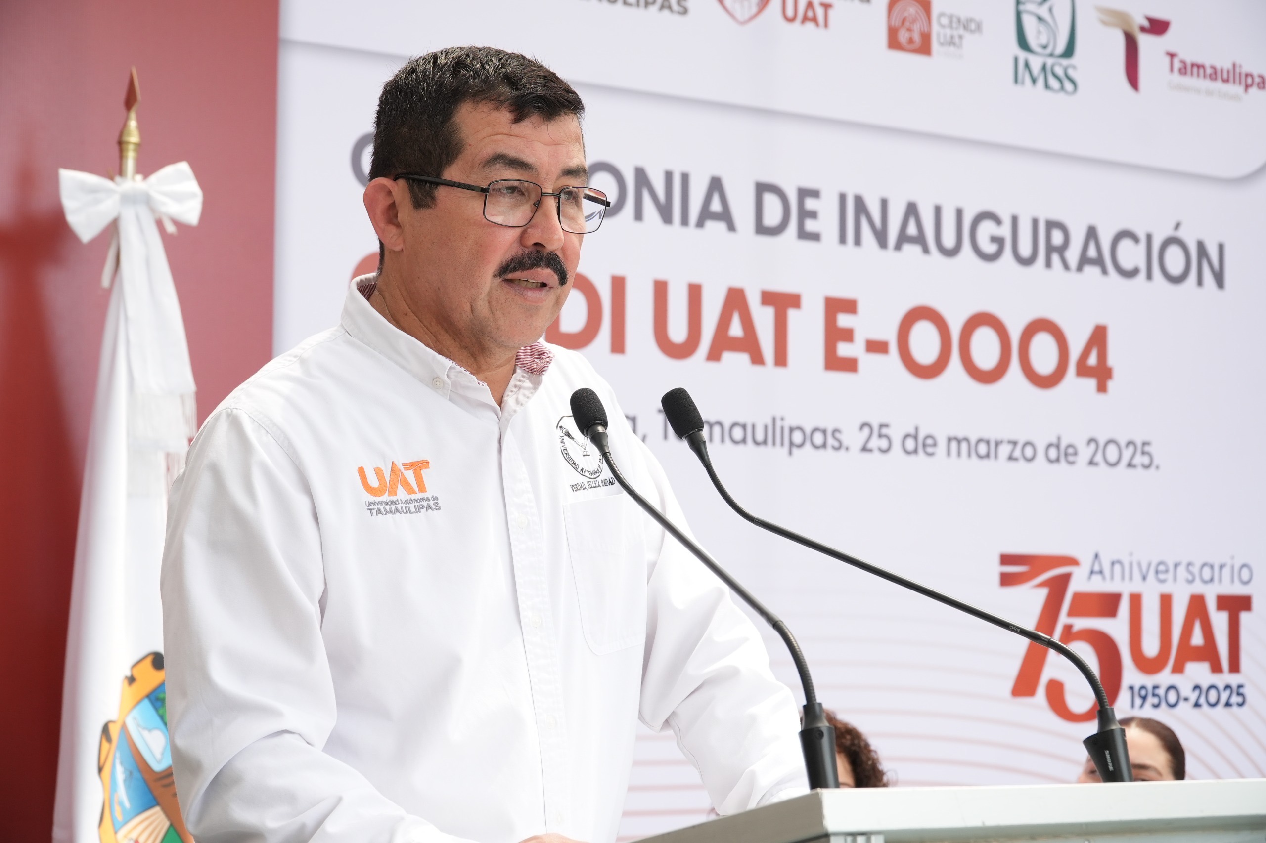 Entrega rector Dámaso Anaya moderna guardería CENDI UAT-IMSS
