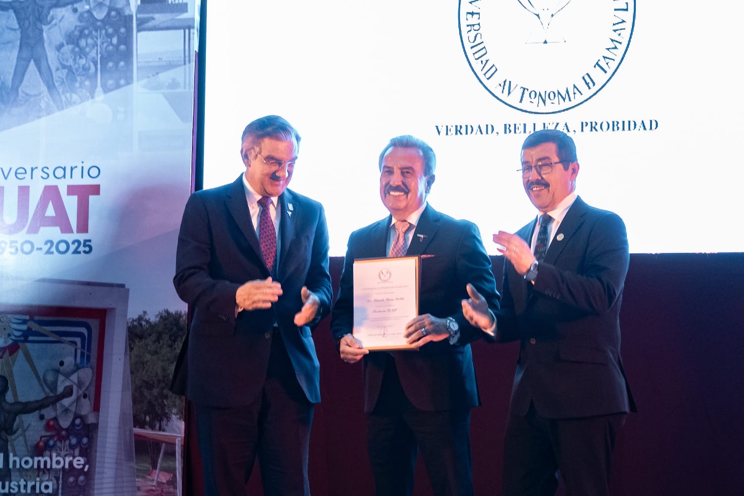 Gobernador y rector presiden lanzamiento de la Fundación UAT