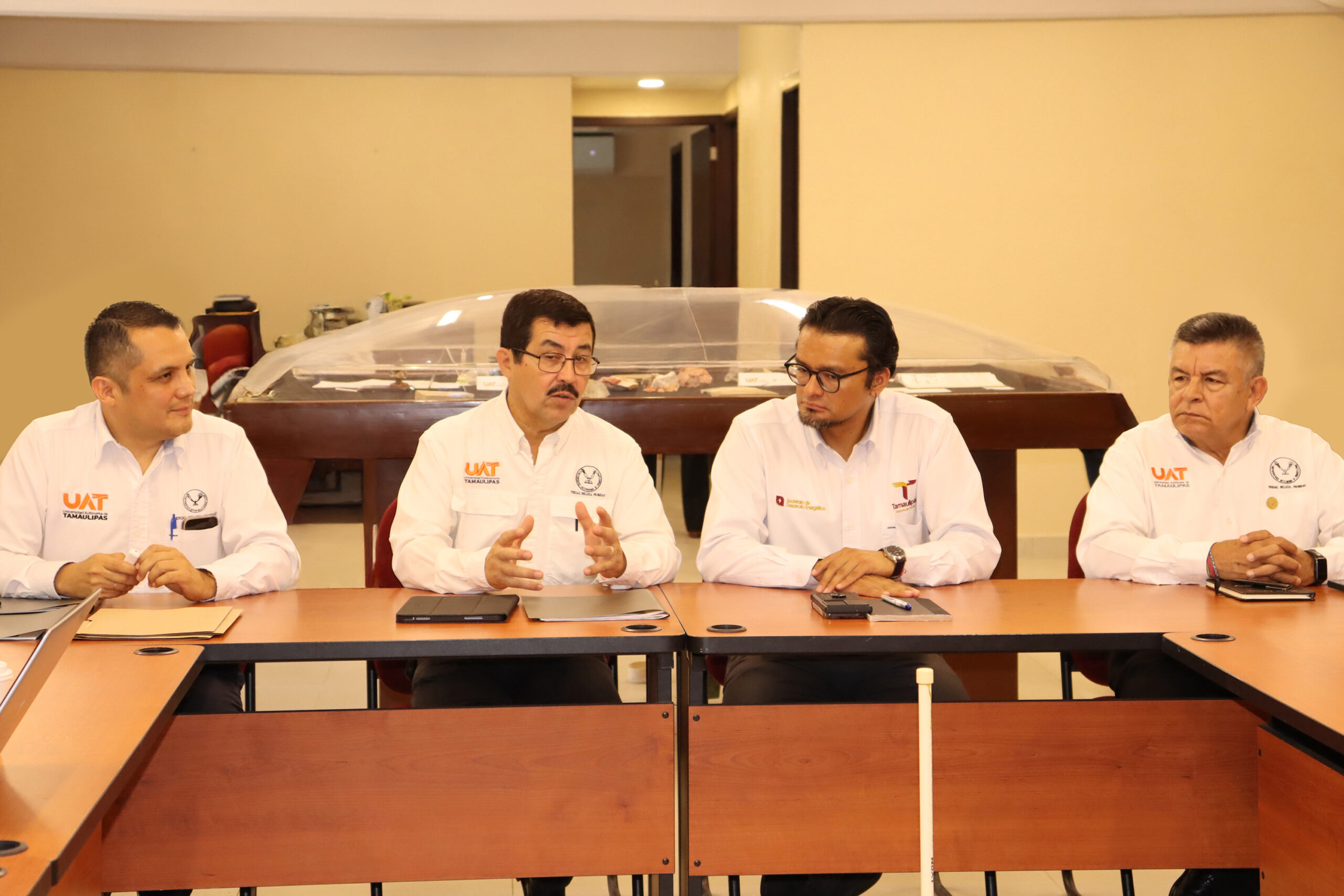 Reafirma la UAT colaboración en la agenda energética de Tamaulipas 