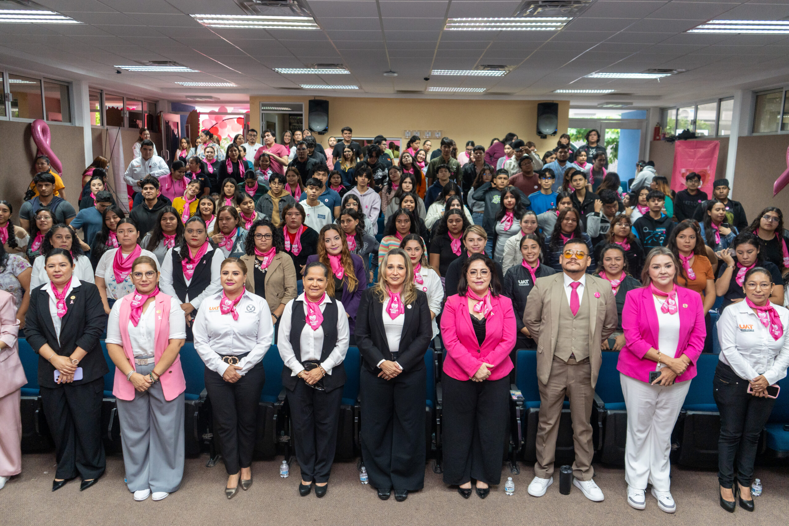 Promueve la UAT prevención y sensibilización sobre el cáncer de mama 