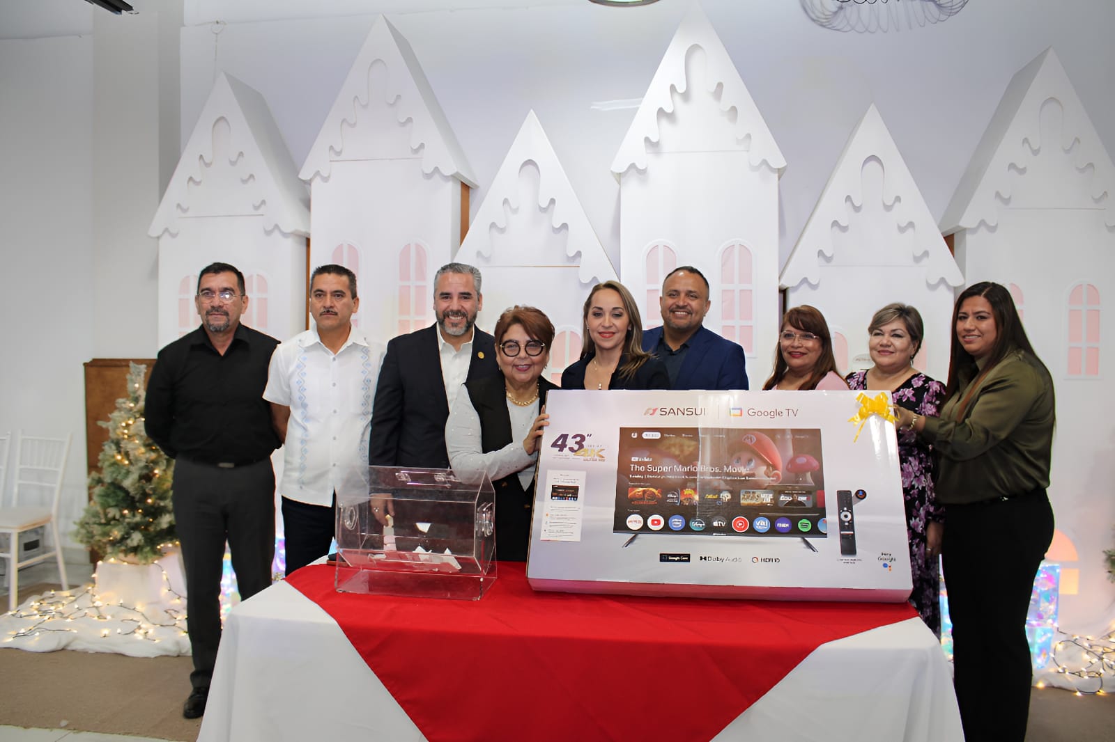 Ofrece la UAT festejo navideño a sus maestros y trabajadores sindicalizados