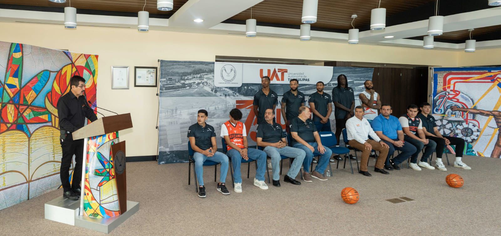 Presenta rector al nuevo Correbasket UAT