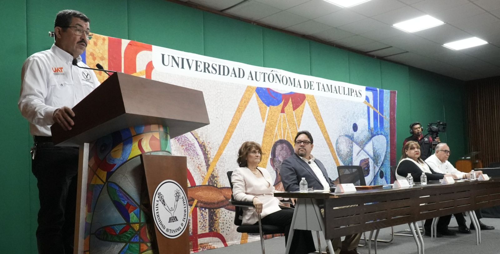 Resguarda la UAT su patrimonio documental y memoria histórica