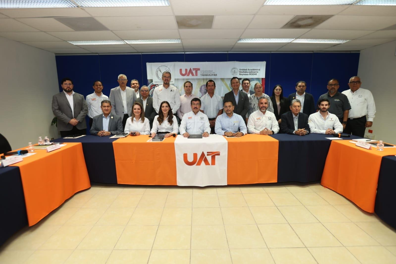 Fortalece la UAT vínculos con clústeres Automotriz y Eléctrico-Electrónico de Tamaulipas