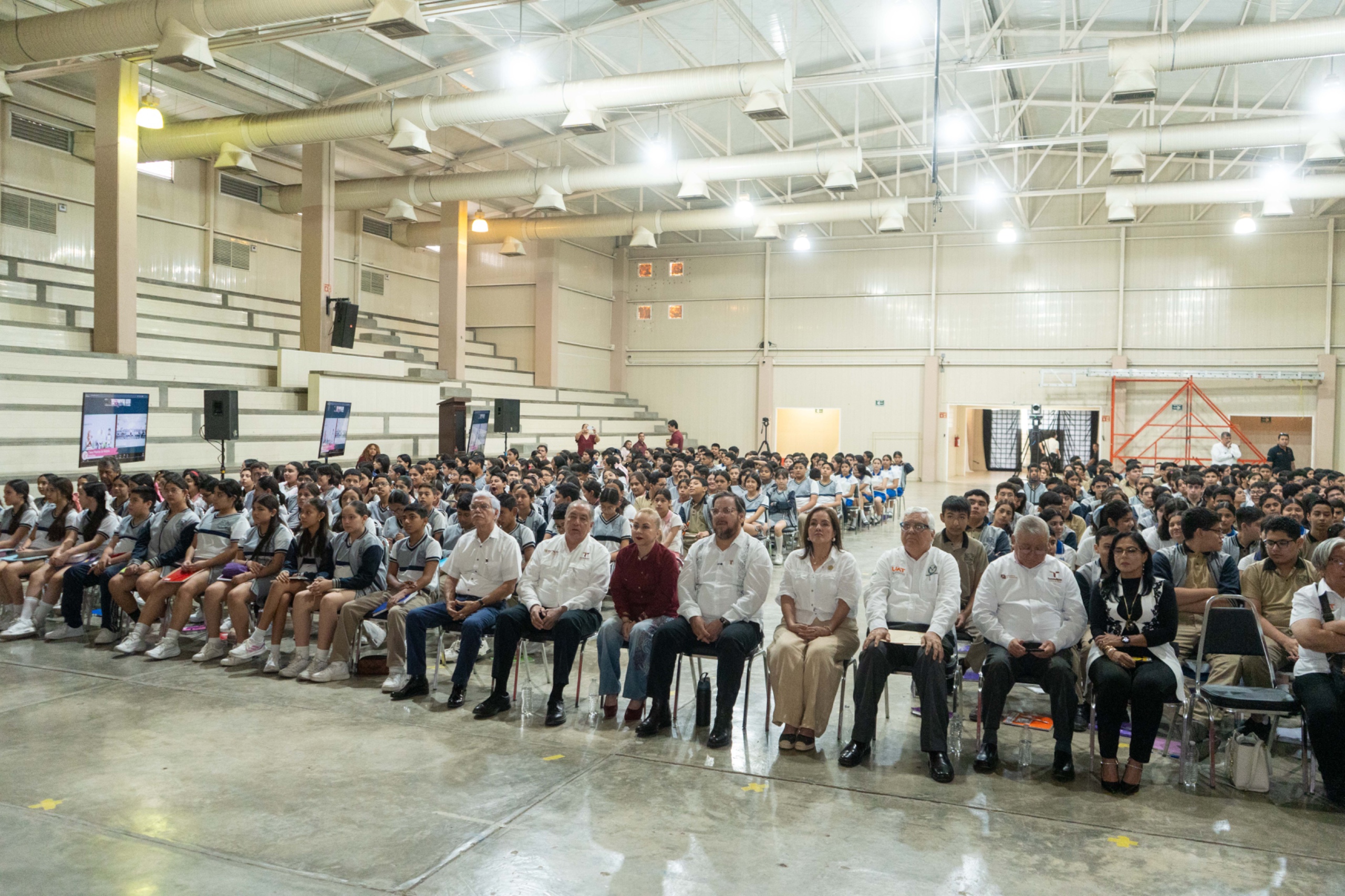 Participa la UAT en sesión nacional de las “Clases Masivas de Historia