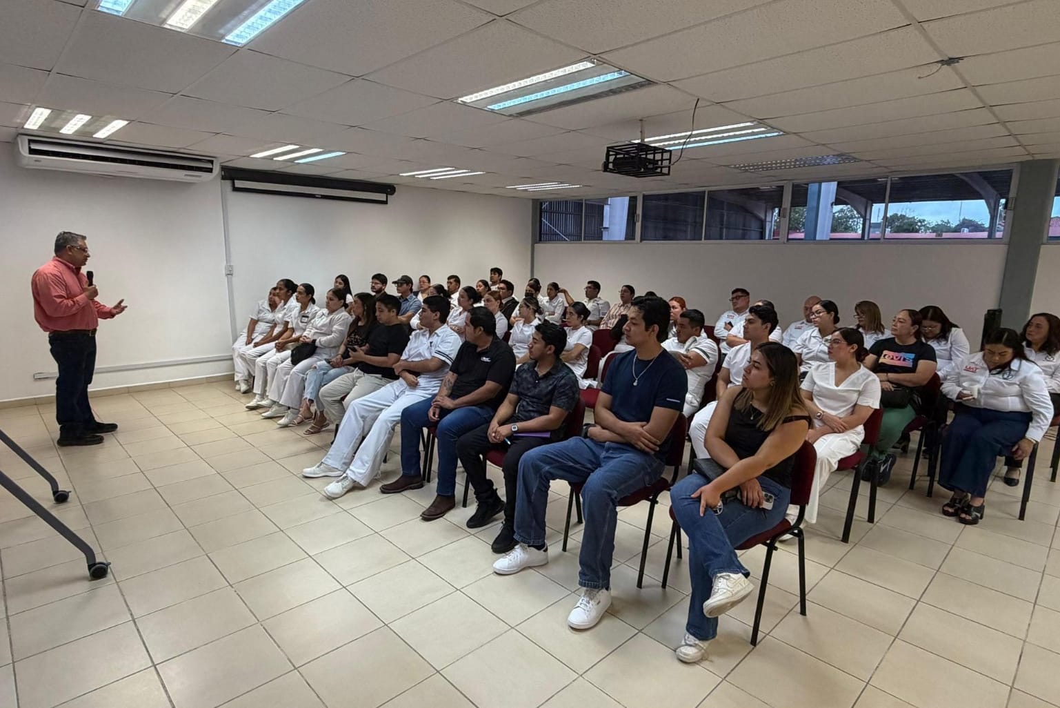 Consolida la UAT alianza para colocar a profesionales de Enfermería en hospitales de Texas
