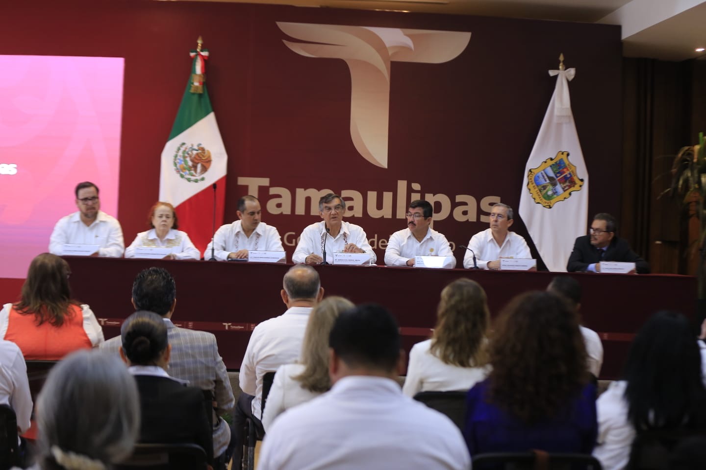 Instala Américo Villarreal Comité Técnico del Fideicomiso para fortalecer el desarrollo y la transparencia de la UAT